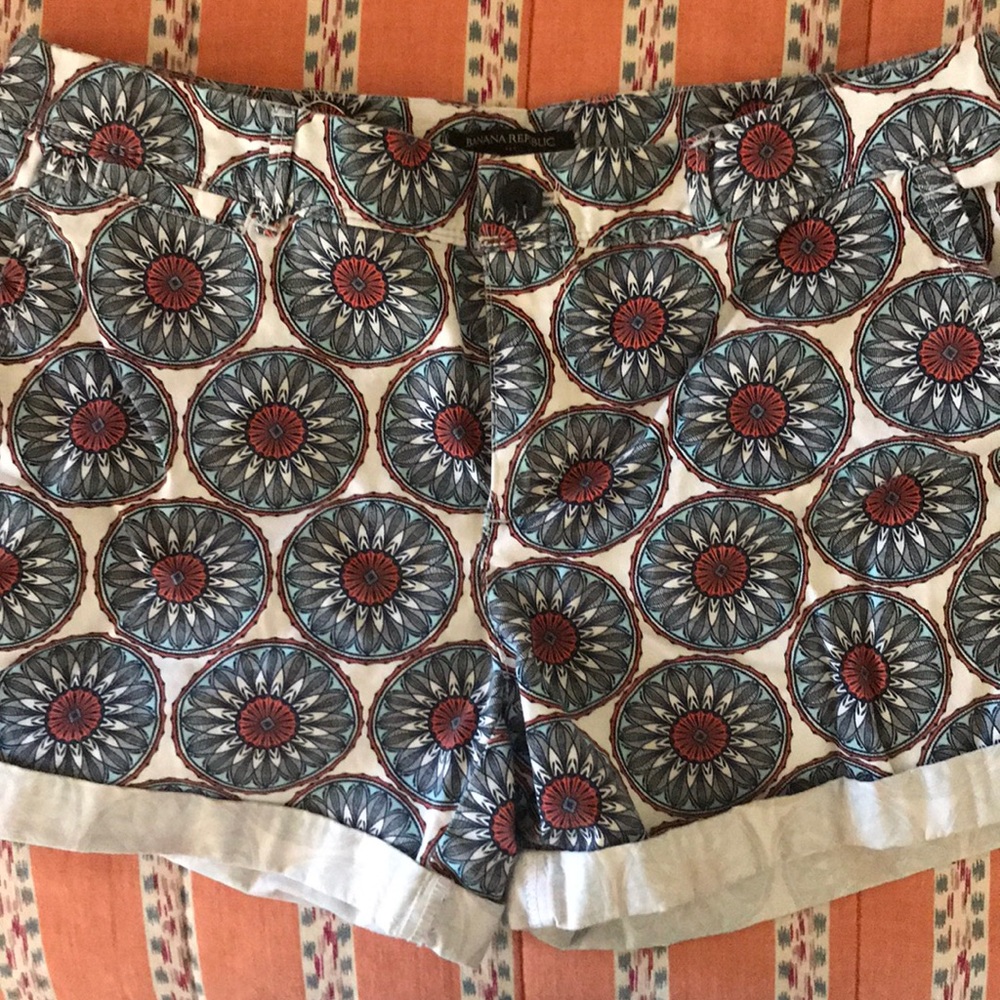 ✨Banana Republic Shorts✨